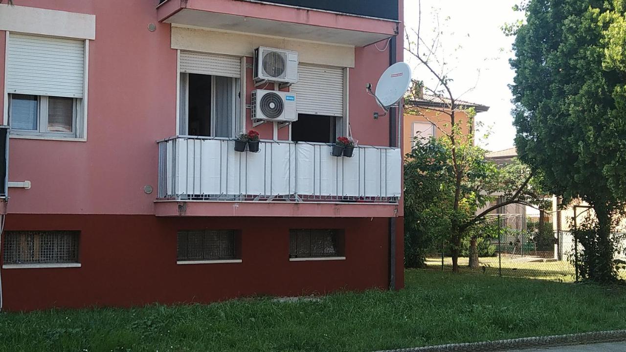 Appartamento Intero Bilocale Vicino All'Ospedale Padua Exterior foto
